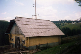 Фото 7. Стайня, покрита в щир